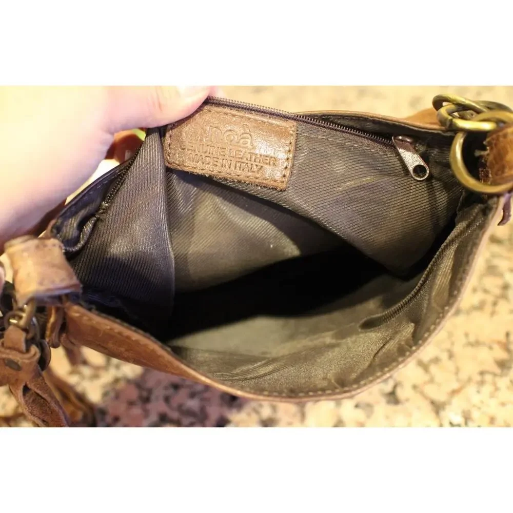 NOA GENUINE LEATHER BROWN COW FUR FRINGED SADDLE CROSSBODY BAG (PU700